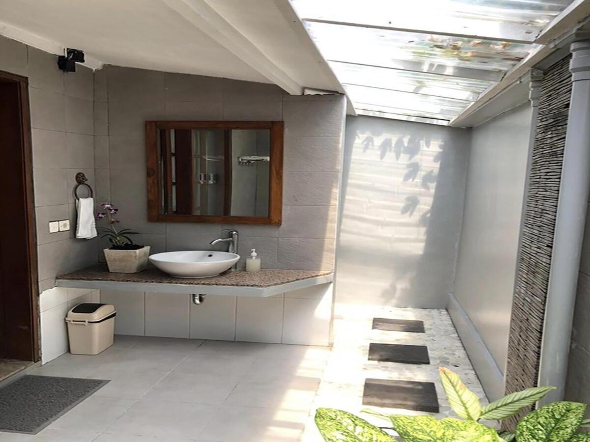 Shishi Bali Seminyak Exterior foto